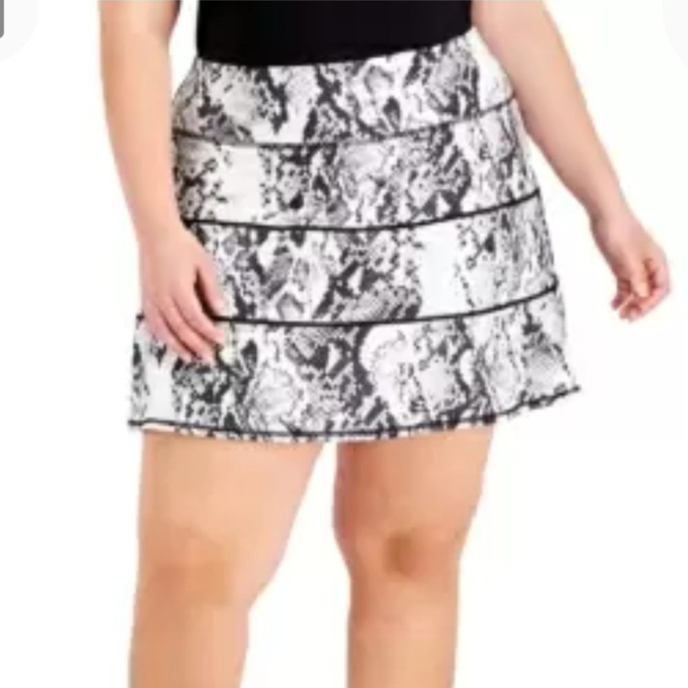 NWT.14.Ideology Women's Plus Snake-Print Pull-On Tiered a-Line skort 2x